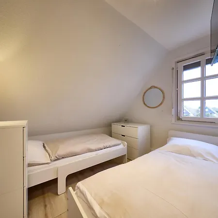 Ferienhaus, Am Ringwall 85 杜亨