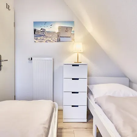 Ferienhaus, Am Ringwall 85 * Duhnen